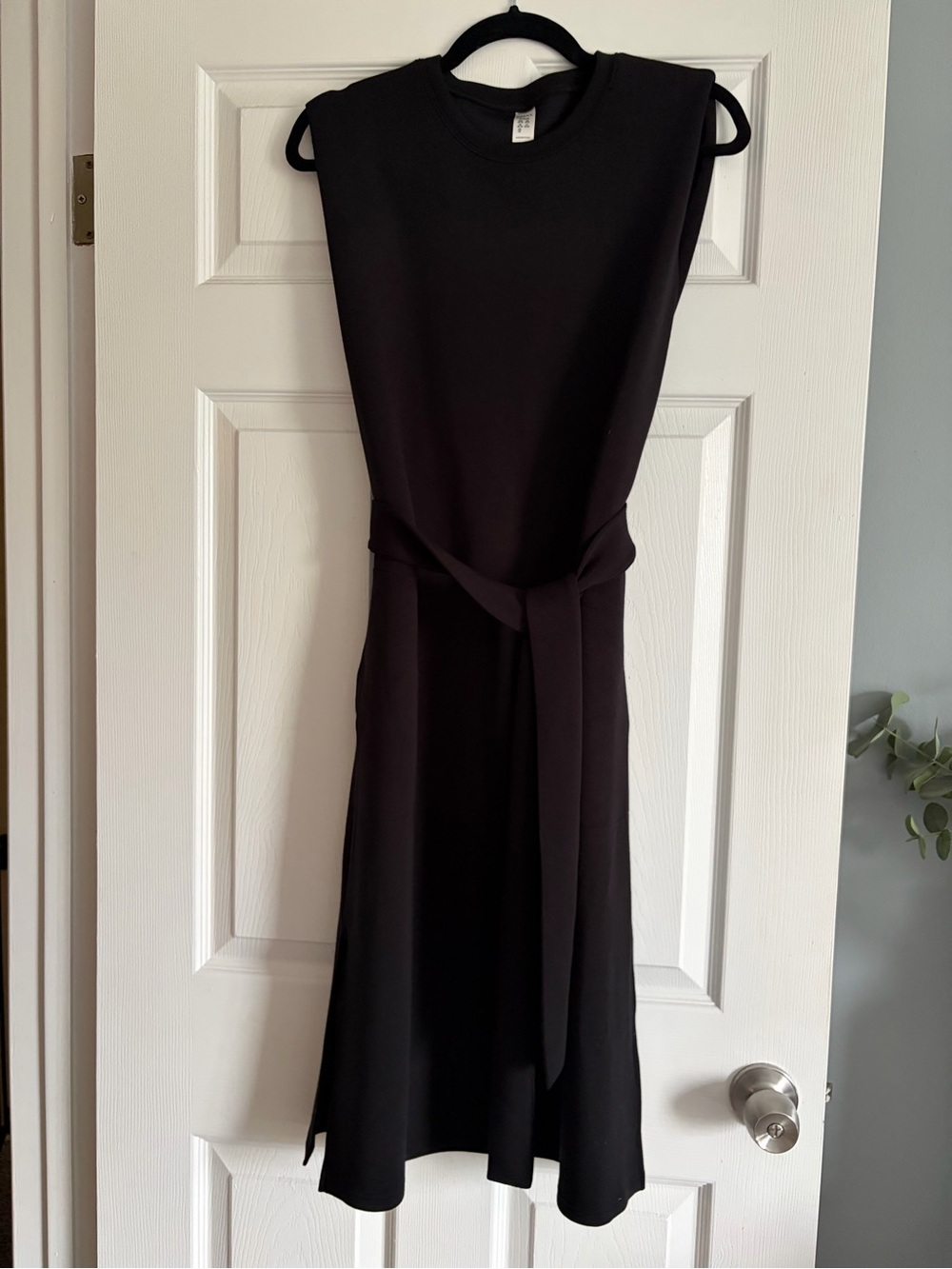 SPANX Black Sleeveless Tie-Waist Midi Dress